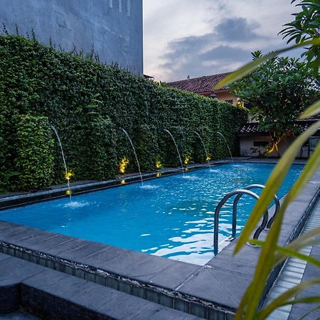 D Ajenk Boutique Guesthouse Kejayan Εξωτερικό φωτογραφία