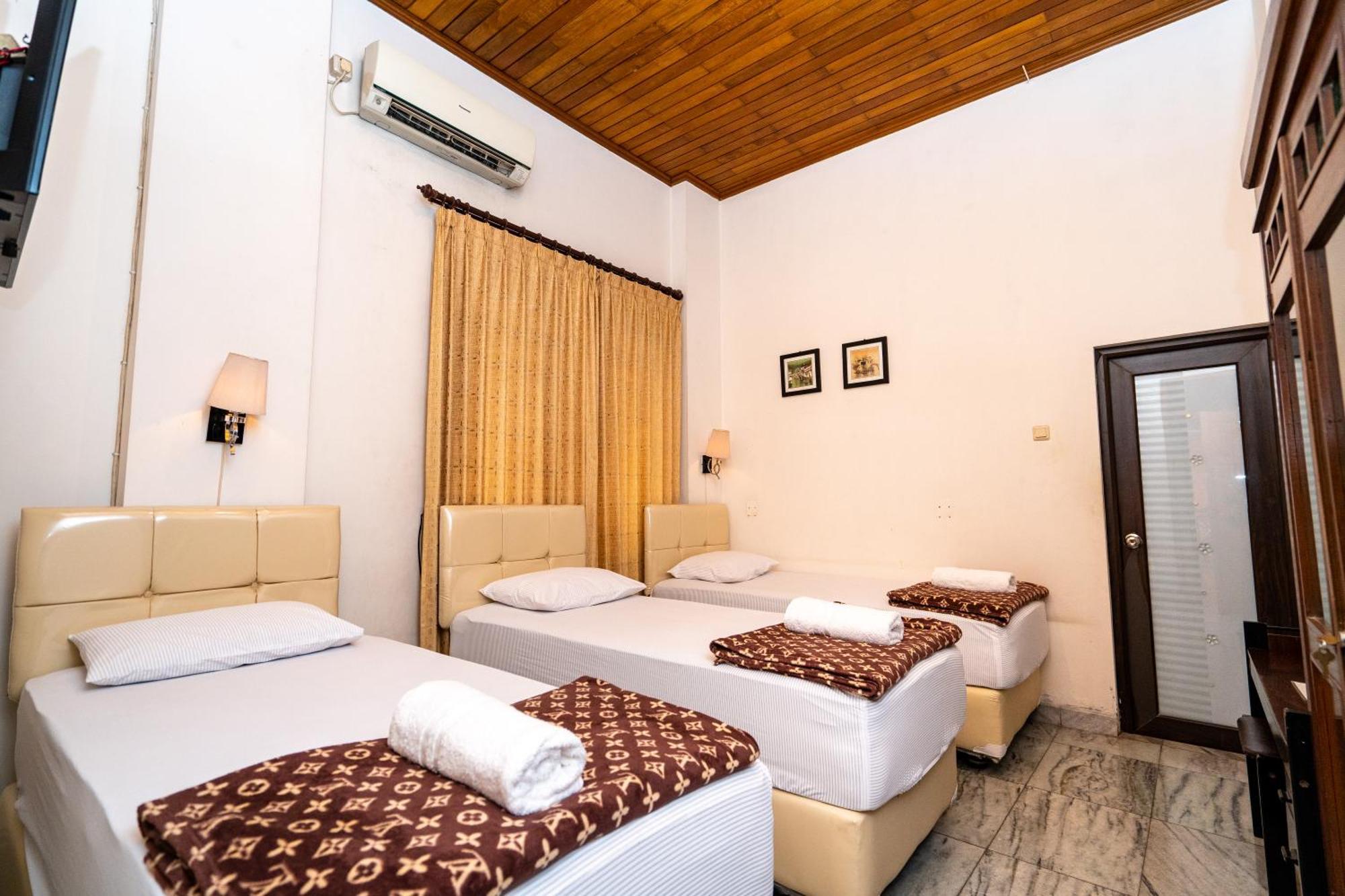 D Ajenk Boutique Guesthouse Kejayan Εξωτερικό φωτογραφία